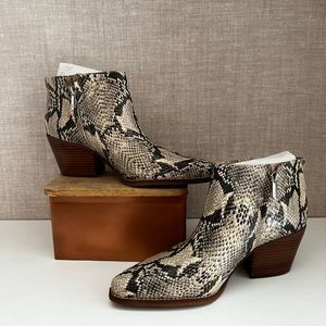 NWOT Sam Edelman Ankle Boots Snake Print - Ivory - Size 9